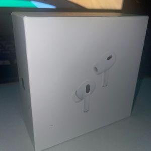 ✨NEW✨ - Apple Air-pods Generation 2 and Mag Safe Charging Case-White